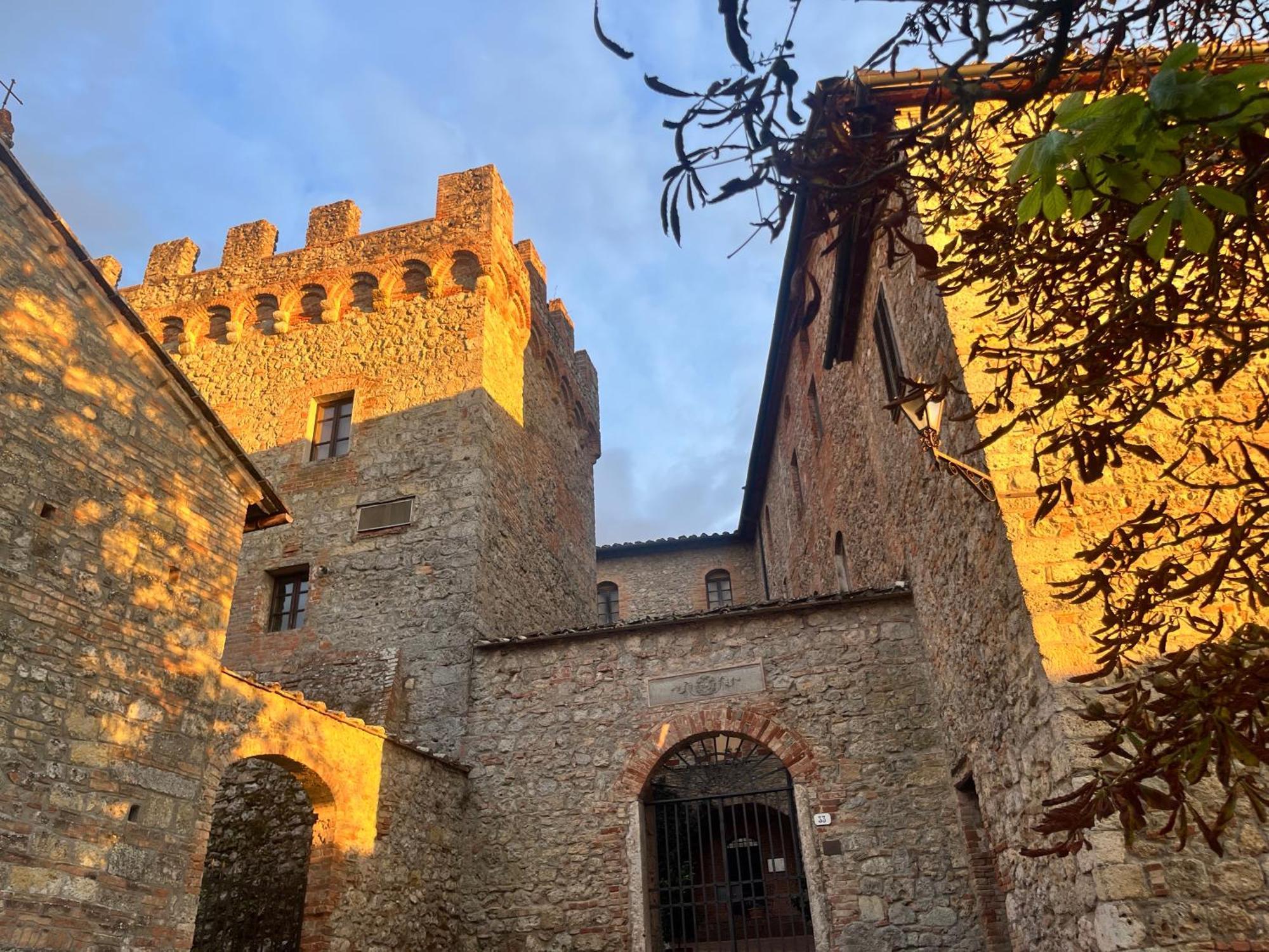 Вилла Castel Pietraio Монтериджиони Экстерьер фото